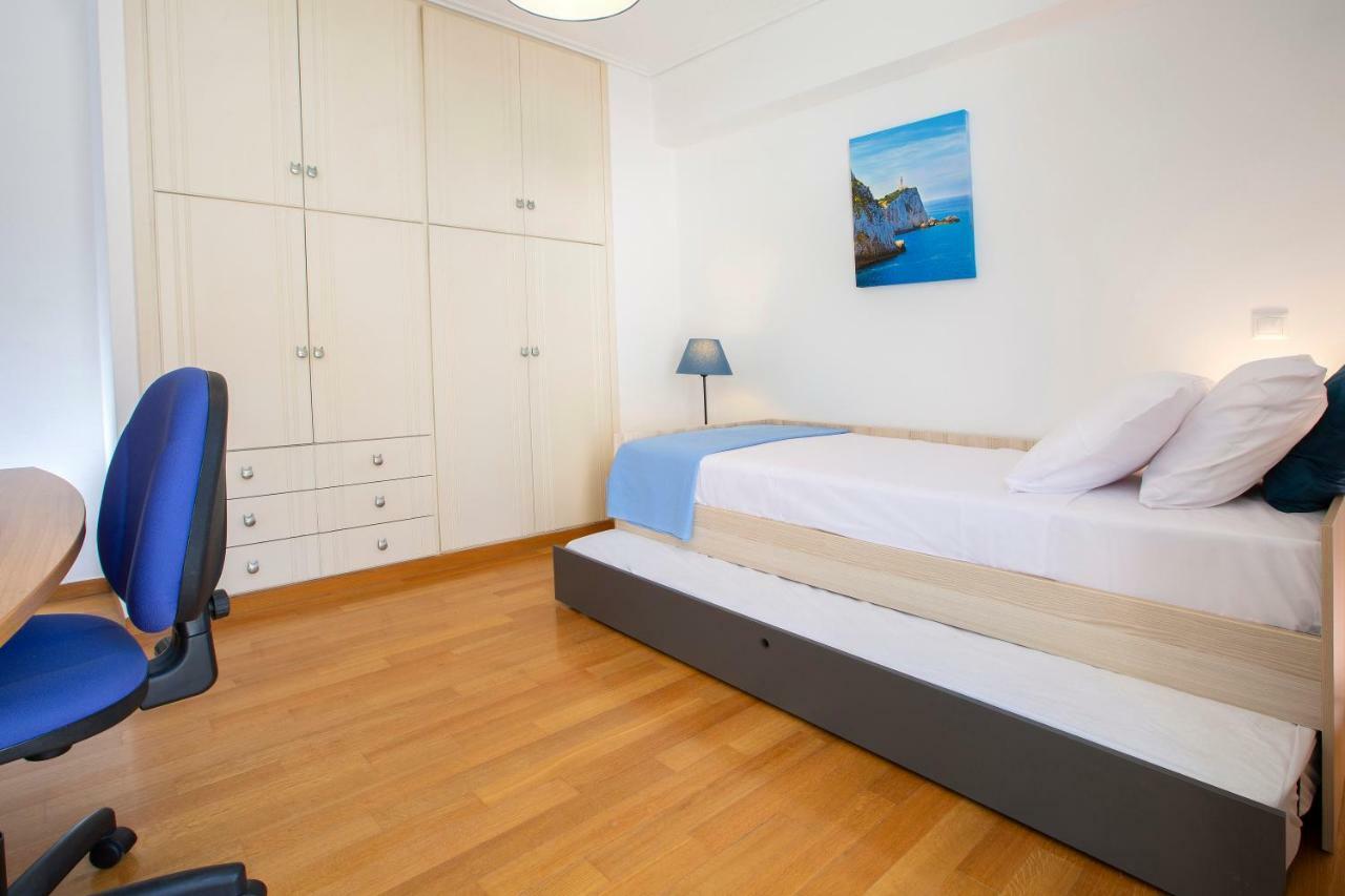 Zeas Apartment Пирей Экстерьер фото